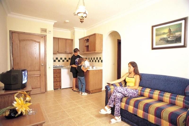 Amber-Rose Apart Hotel อลันยา ห้อง รูปภาพ