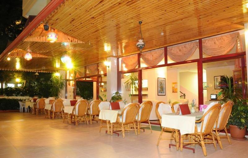 Amber-Rose Apart Hotel อลันยา ภายนอก รูปภาพ